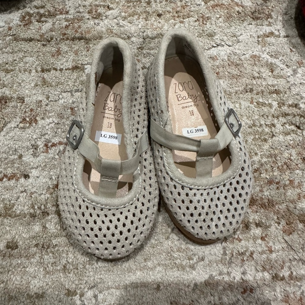 Zara Kids Light Gray Perforated Dress Shoes